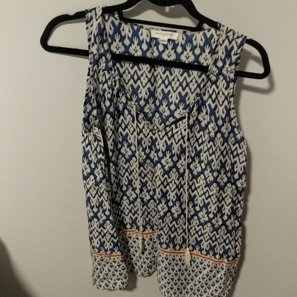 Summer top - Picture 1 of 2